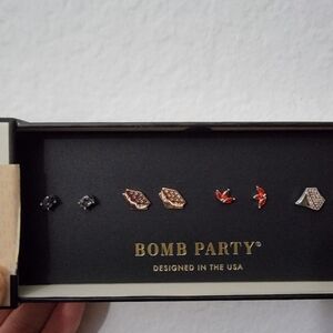 Bomb Party Simply Studs RBP6608"Cozy by the Campfire"Cubic Zirconia StonesHan